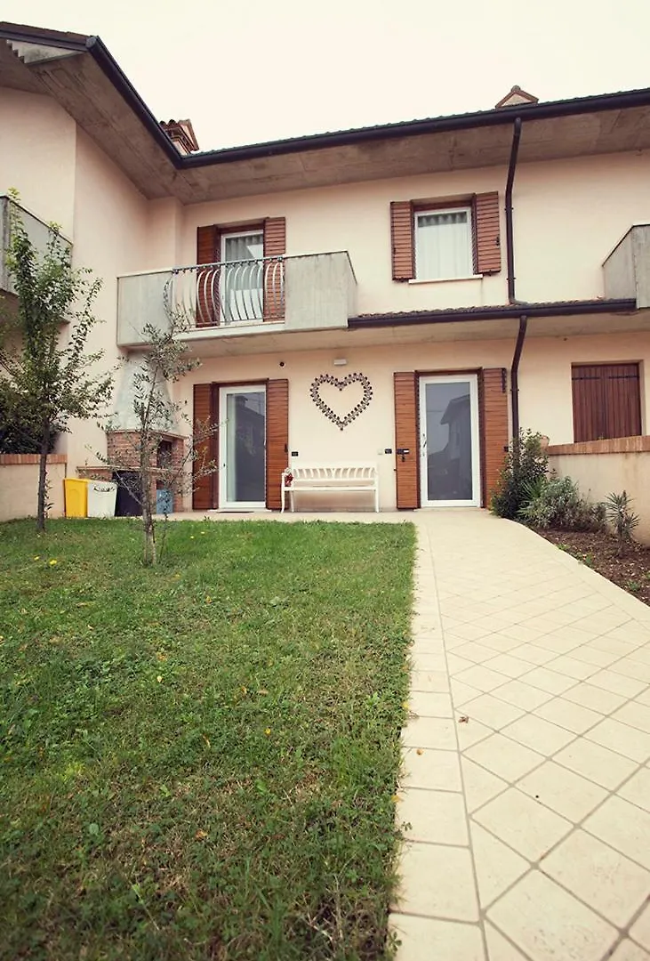 Apartament Romantica Camere Le Fate Con Vista Sulle Montagne Vicino A Bassano Del Grappa Romano D'Ezzelino